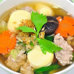 แกงจืดเต้าหู้หมูสับ