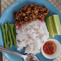 คั่วกลิ้งหมูราดข้าว