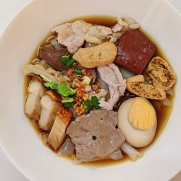 ก๋วยจั๊บน้ำข้น ทุกอย่าง