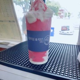 สตรอเบอรี่โยเกิร์ต