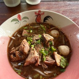 ก๋วยเตี่ยวเรือหมูน้ำตก