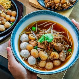 เตี๋ยวตุ๋นลำไยรวมหมู พรีเมี่ยม