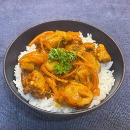 ข้าวหน้าไก่ผัดซอสโคชูจัง
