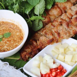 เมี่ยงหมูเวียดเจ็ทเทเบิ้ล