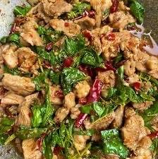 กะเพราหมูชิ้นเป็นกับข้าว