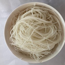 หมี่ขาวลวก