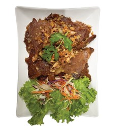 (กับข้าว) เนื้อตุ๋นทอดกระเทียม