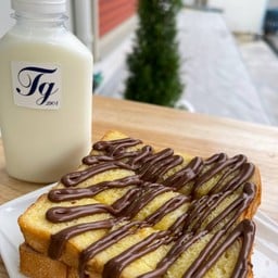 SET เนยนูเทลล่า + นมสดเย็น