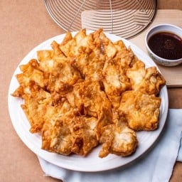 ลูกชิ้นจัง ลูกชิ้นปลาระเบิด (ซ.วัดเกาะ)(ข้างเซเว่นหน้าร.ร.ประเทืองทิพย์)