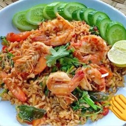 ข้าวผัดต้มยำทะเล