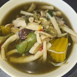 ข้าวแกงน้องฟ้าใส บ่อนไก่
