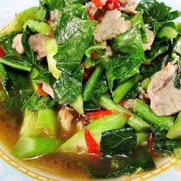 ข้าวคะน้าไก่