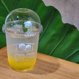 เสาวรส โซดา