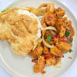 ข้าว + กะเพราไก่กรอบ ( ไม่รวมไข่ ) (Crispy Chicken padkapow )