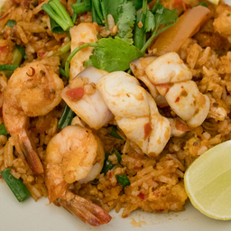 ข้าวผัดต้มยำ ทะเล