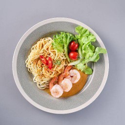 สปาเก็ตตี้ฉู่ฉี่กุ้ง