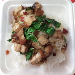 ข้าวกะเพราหมูกรอบ