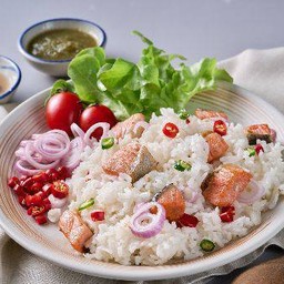ข้าวขยำแซลมอน
