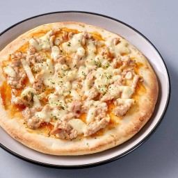 Pizza ทูน่าชีส แป้งหนา