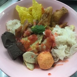 ก๋วยเตี๋ยวลูกชิ้นแชมป์ หน้า 7 อีเลฟเว่นราชดำเนิน