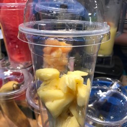 สัปปะรดปั่น