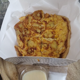 โรตีไข่กล้วยข้าวโพด