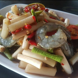 ตำไหลบัวกุ้งสดปลาร้า