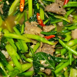 ผัดคะน้าหมูชิ้น