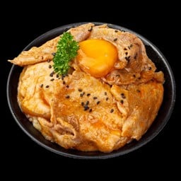 ข้าวหน้าหมูผัดซอสชาบู ( ไม่รวมไข่ )