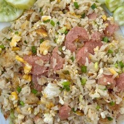 ข้าวผัดแหนม