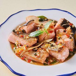 Stir-fried Salmon with Spicy Herbs - Large Plate