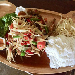 ส้มตําพี่หมีปลาร้า