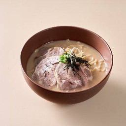 ราเม็งซุปน้ำข้นหมูชาชู