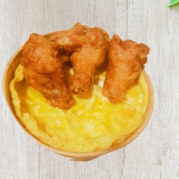 ข้าวไก่เกาหลี & ไข่ข้นนมสด แถมไชเท้าดอง