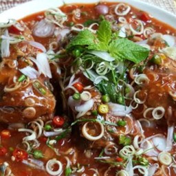 ยำปลากระป๋อง