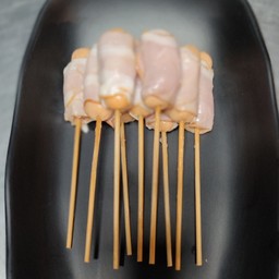 ไส้กรอกพันเบคอน (ราคาต่อไม้)