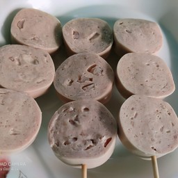 แหนมเอ็นไก่สไลด์ไม้ละ3ชิ้น