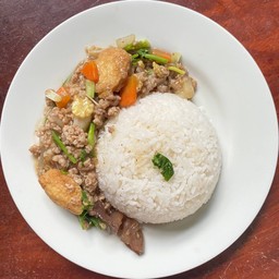 ผัดเต้าหู้ทรงเครื่อง หมูสับ