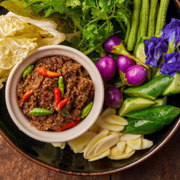 น้ำพริกตู้กับข้าว ผักสด