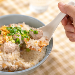 ข้าวต้มทรงเครื่อง