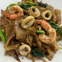 ผัดซีอิ๋วทะเล
