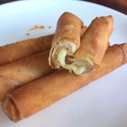 ปอเปี๊ยะแฮมชีส (2ชิ้น)