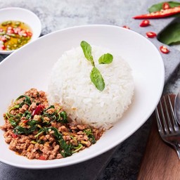 ข้าวกะเพราไก่สับ