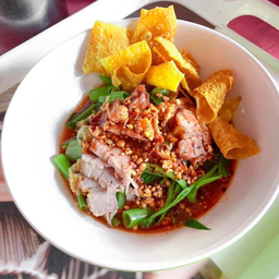 เกี๊ยวกรอบโฟหม่าล่าหมูกรอบ
