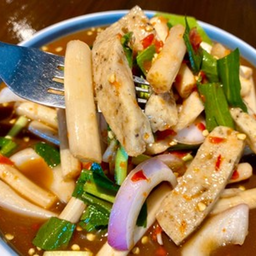 ยำหมูยอน้ำปลาร้าไหลบัว