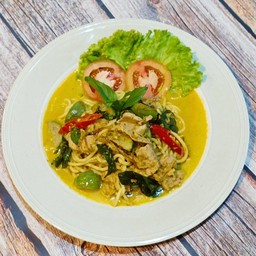 สปาแกงเขียวหวาน เนื้อ