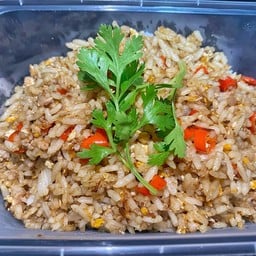 ข้าวผัดหมูพริกกระเทียม