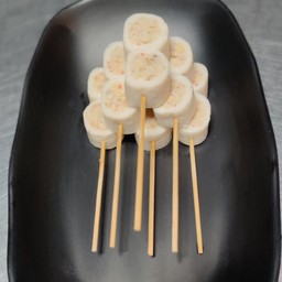 ปลาหมึกเทียมยัดไส้ (ราคาต่อไม้ 2 ลูก)