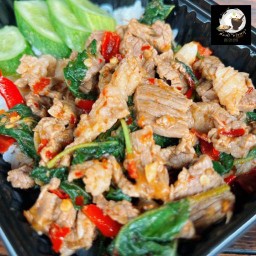 ข้าวหน้ากะเพราเนื้อ