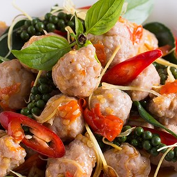 ผัดฉ่าหมูเด้ง